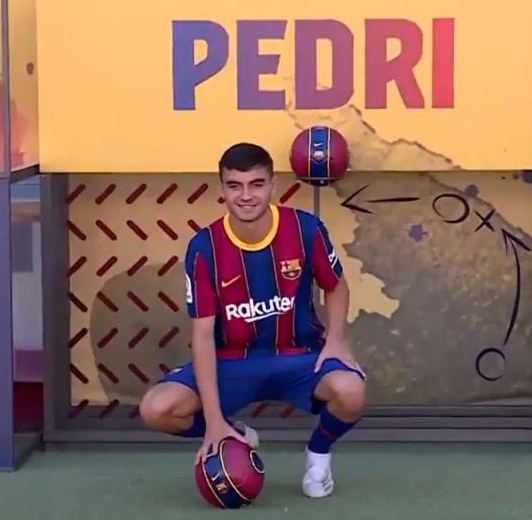 “Pedri tiene cierto parecido con&nbsp;Iniesta”