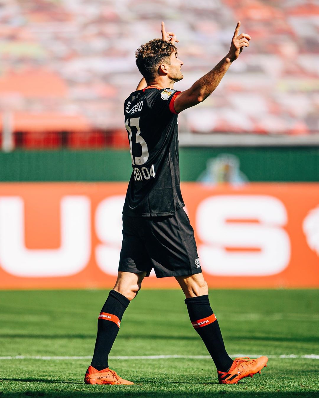 Mirá el gol de Alario en la victoria del Leverkusen