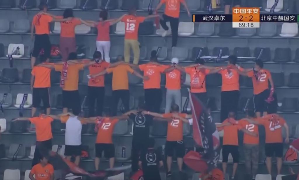Los hinchas de Wuhan volvieron a la&nbsp;cancha