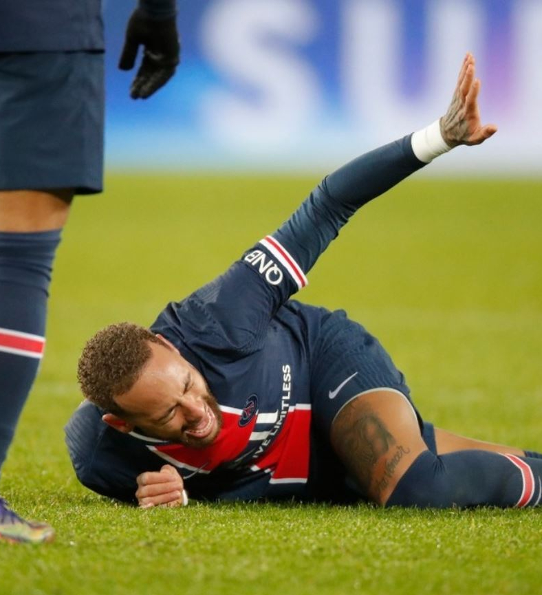 Neymar no se fracturó y se aguardan más&nbsp;estudios