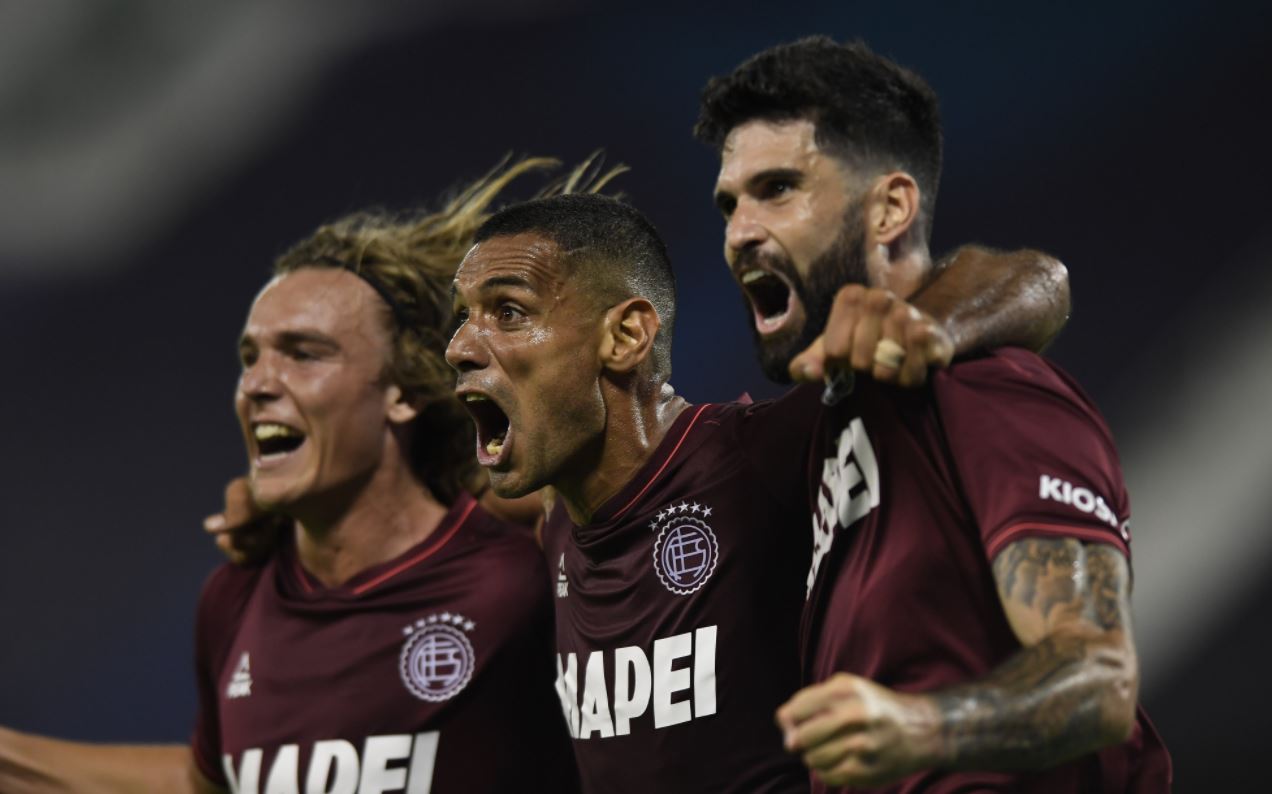 Lanús venció a Vélez en la ida de las semis