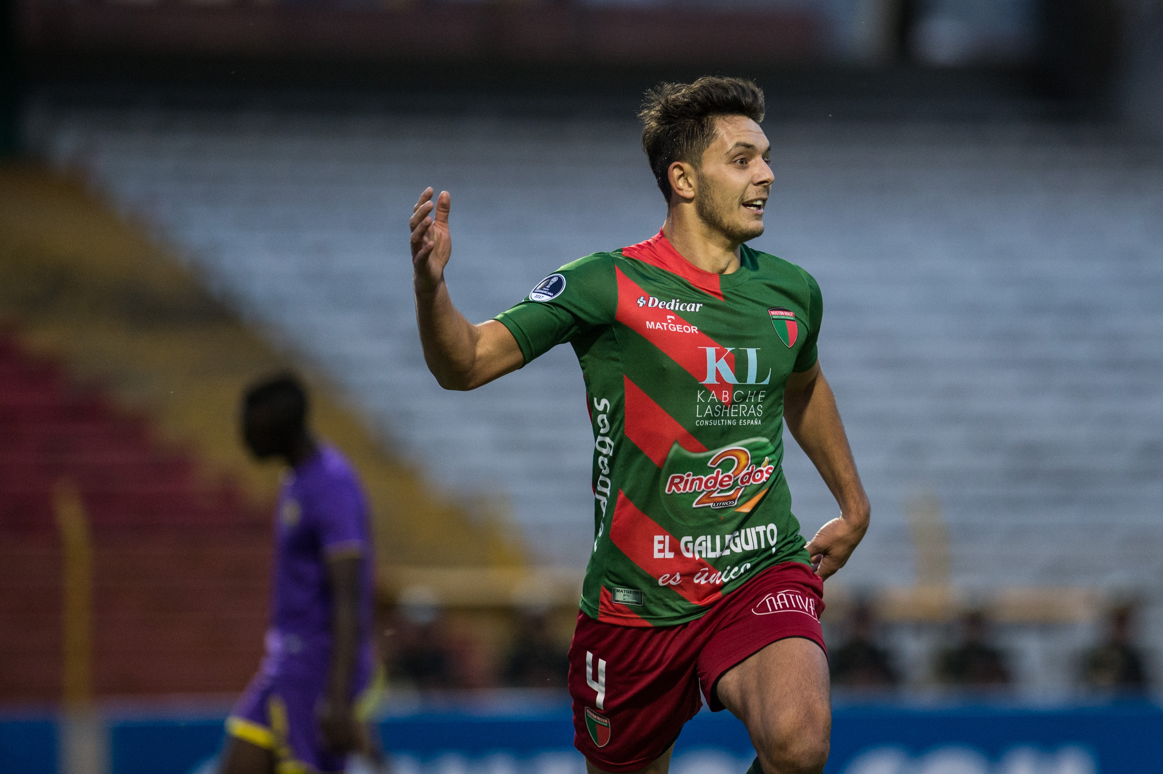 Gimnasia (LP) se refuerza con un central uruguayo