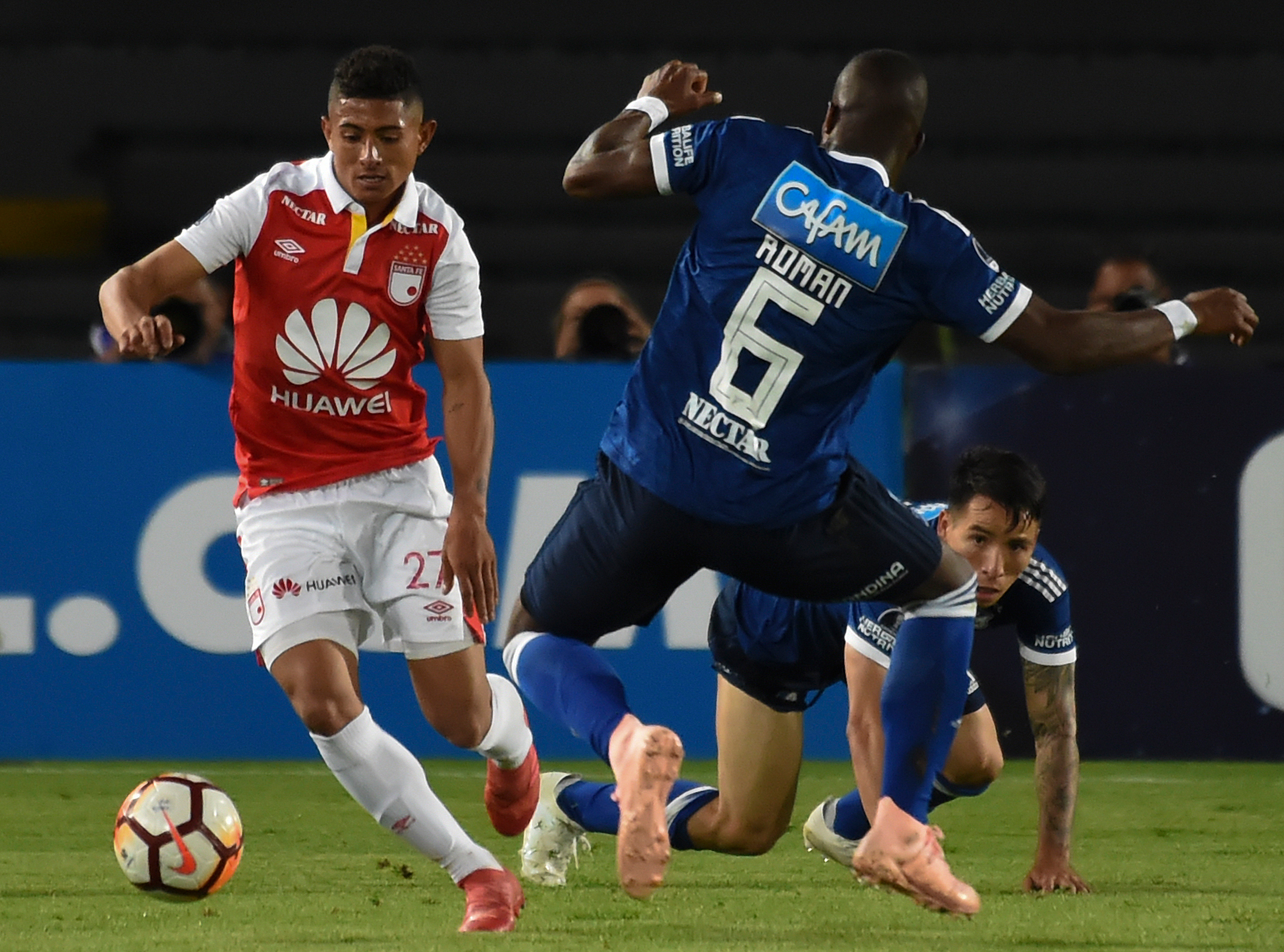 Román no está feliz