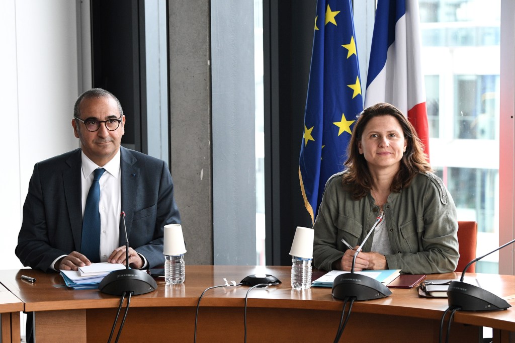 La política de Francia le ruega a Mbappé que no abandone el&nbsp;PSG