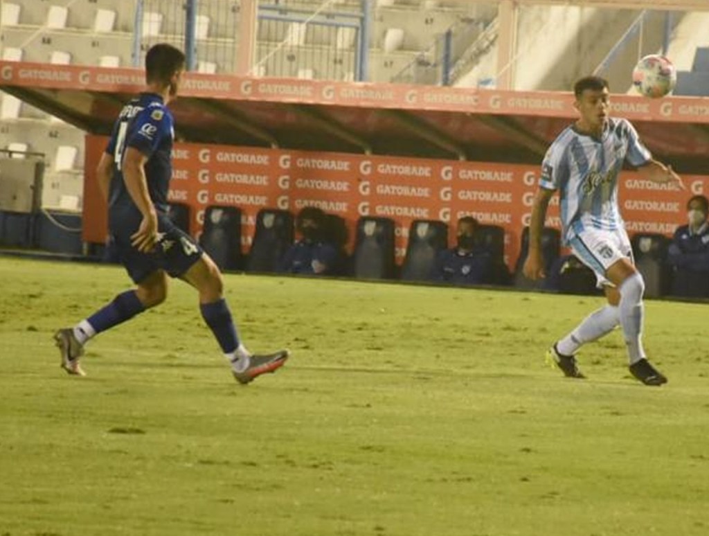 Vélez sigue con altibajos y&nbsp;perdió