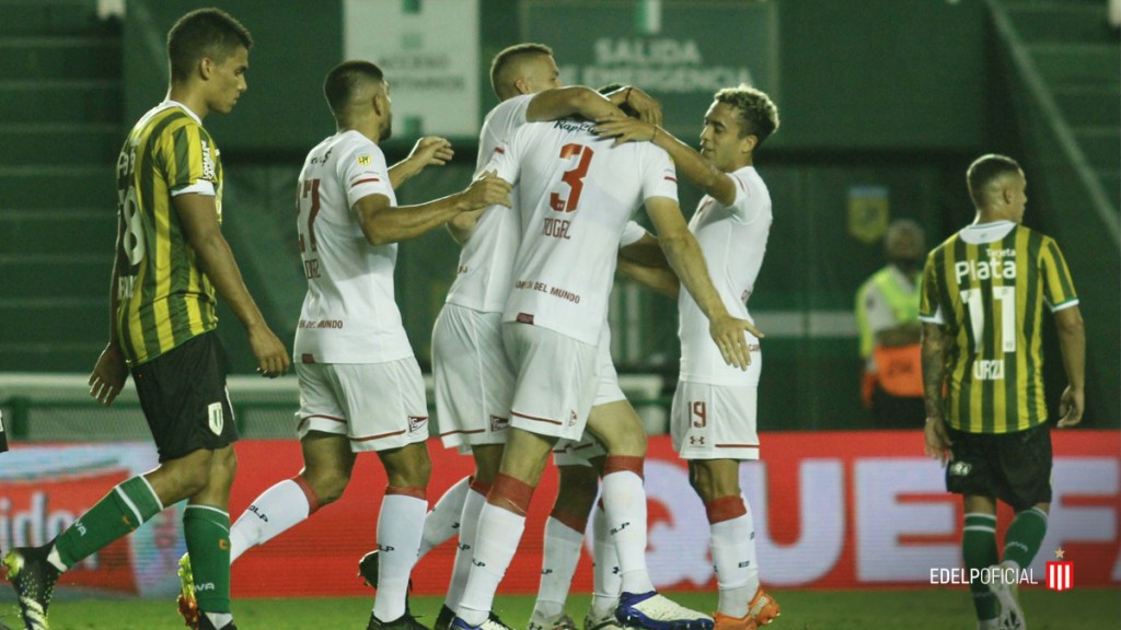 Banfield saca el orgullo y empata con&nbsp;Estudiantes