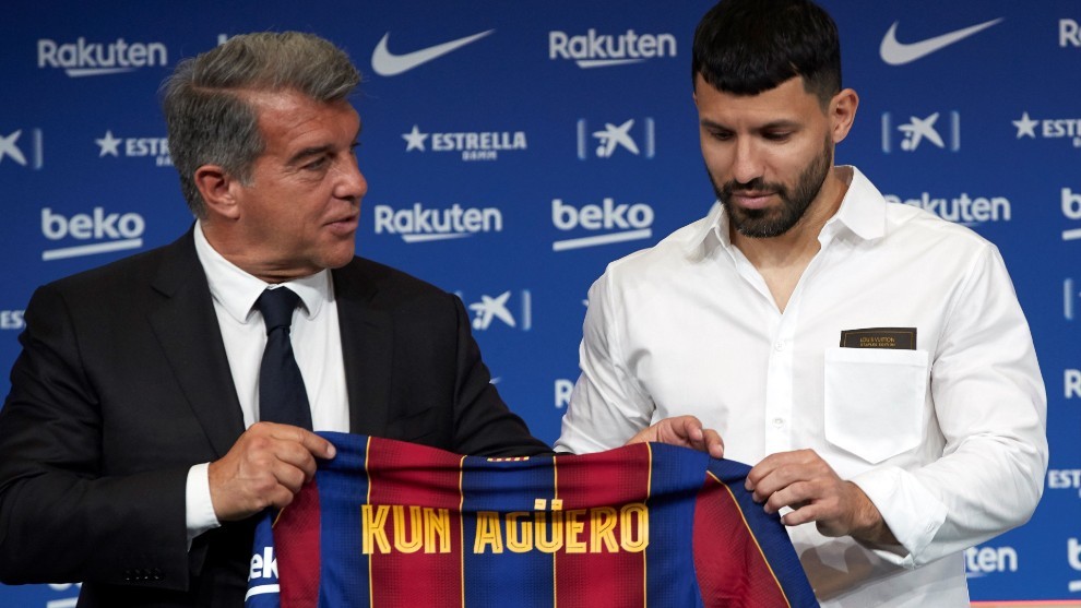 Laporta: «el ‘Kun’ Agüero está ayudando en la renovación de&nbsp;Messi»