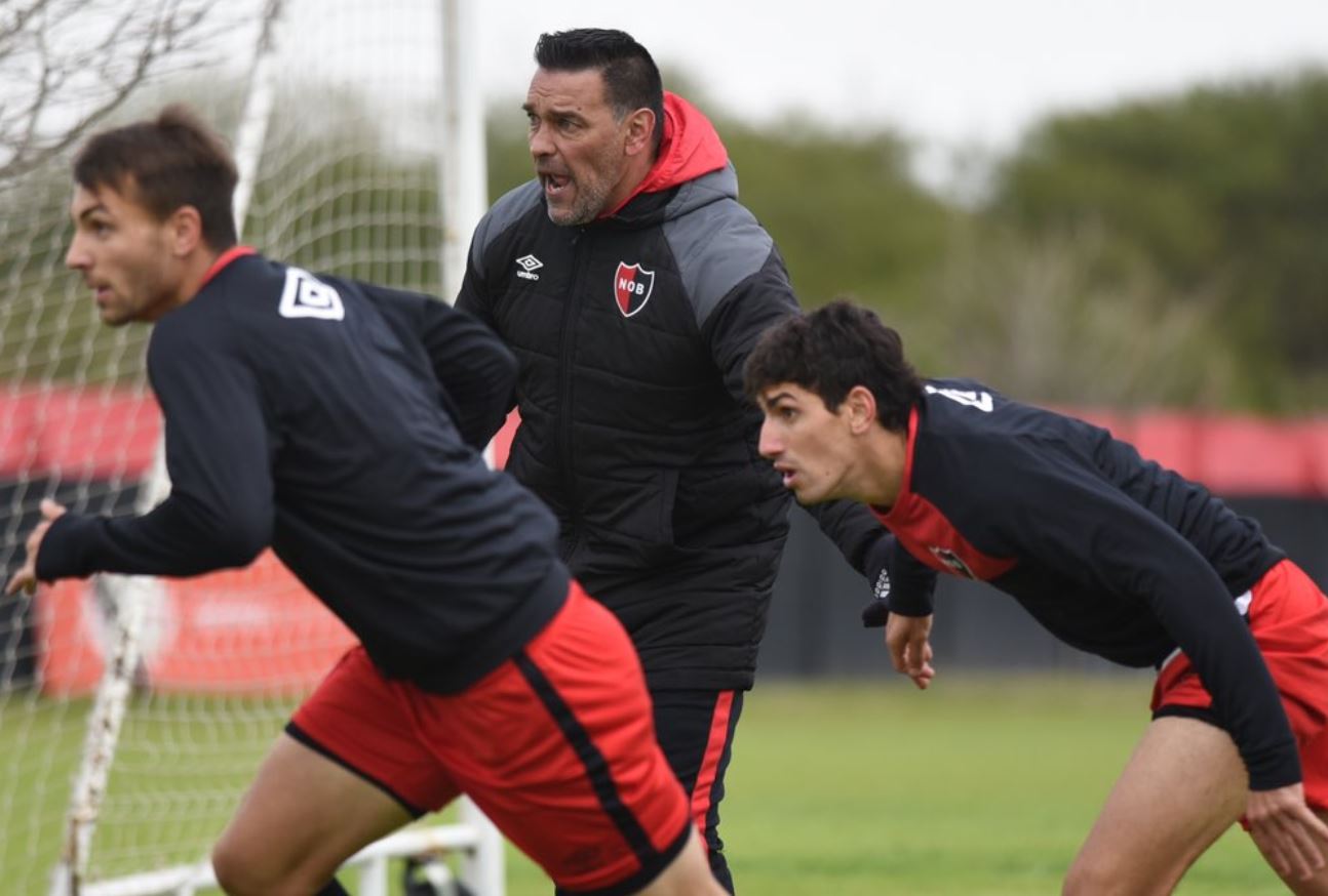 Newell’s: Gamboa pasó la escoba… y borró ¡a 10 jugadores!