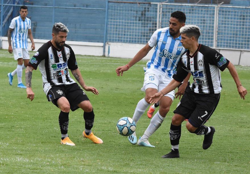 Atlético Tucumán comenzó con el pie&nbsp;derecho