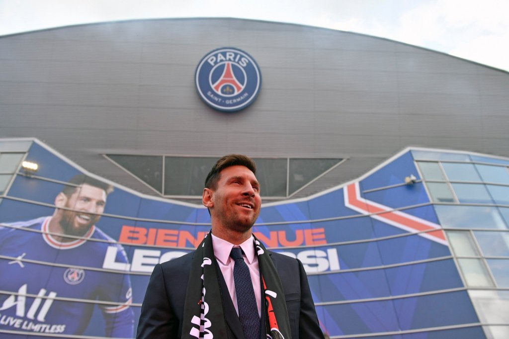 Messi fue presentado en el&nbsp;PSG