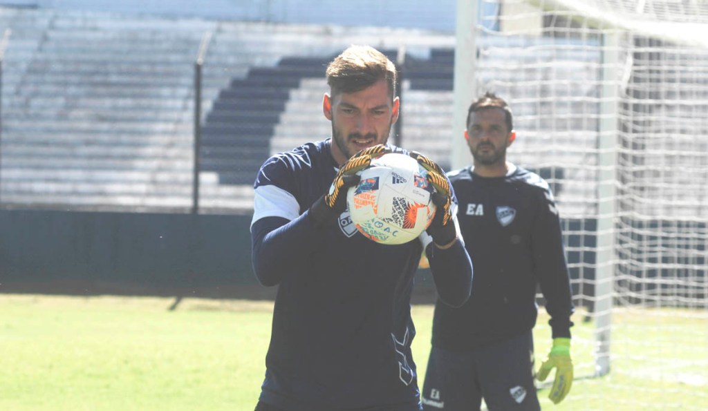 Budiño: «el planteo ante Agropecuario no fue el&nbsp;correcto”