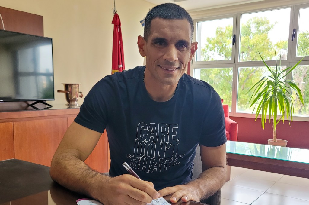 José Sand extendió su contrato con&nbsp;Lanús