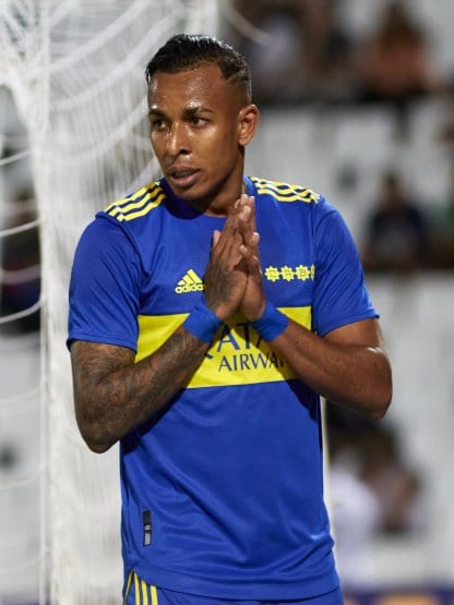 Grave denuncia contra Sebastián&nbsp;Villa