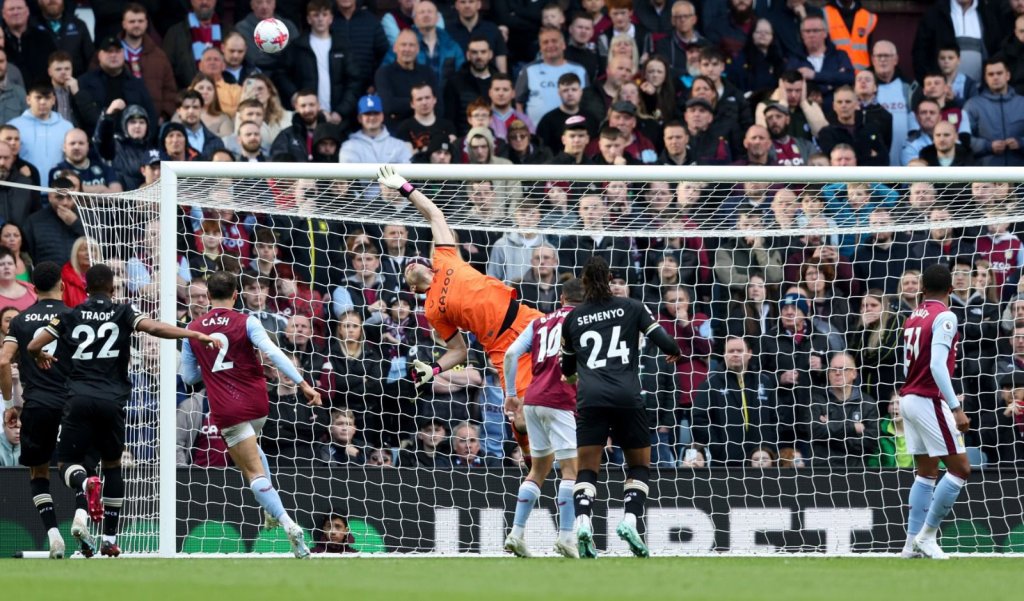 El ‘Dibu’ sumó otra valla invicta y ya es&nbsp;récord