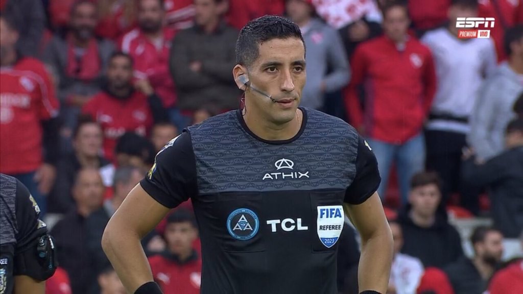 Amenazas a un árbitro: Argentina no puede seguir&nbsp;así