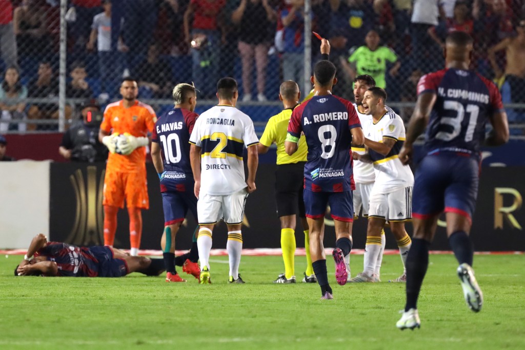 Dos expulsados y cero goles: empate de Boca en el debut de&nbsp;Copa