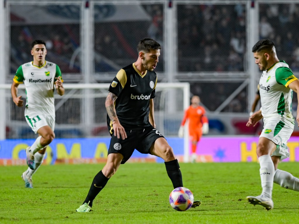 El Ciclón le deja vía libre a River en la&nbsp;punta