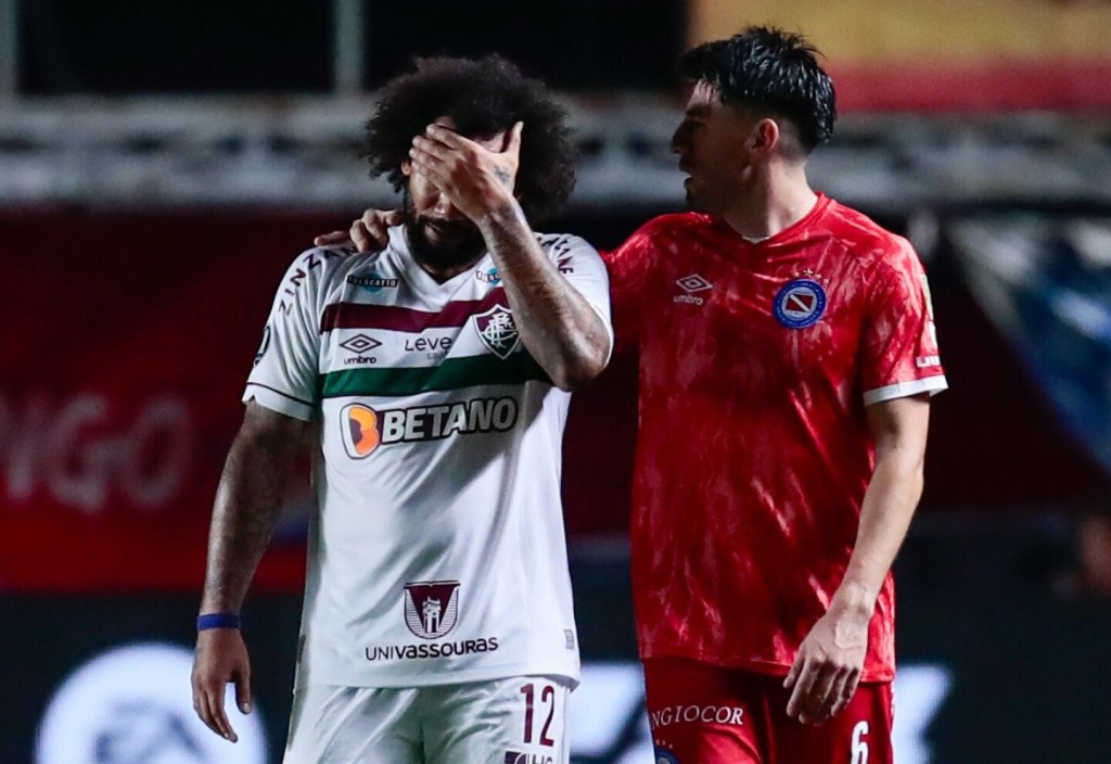 ESCALOFRIANTE LESIÓN EN LA COPA&nbsp;LIBERTADORES