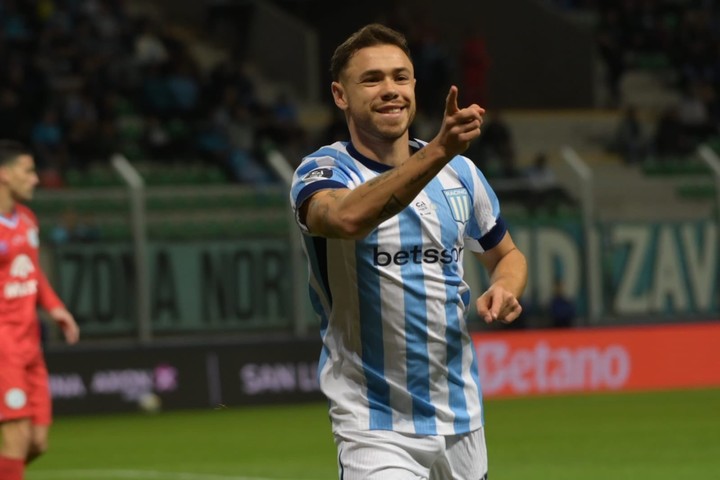 RACING MADRUGÓ A BELGRANO Y VOLVIÓ A GANAR